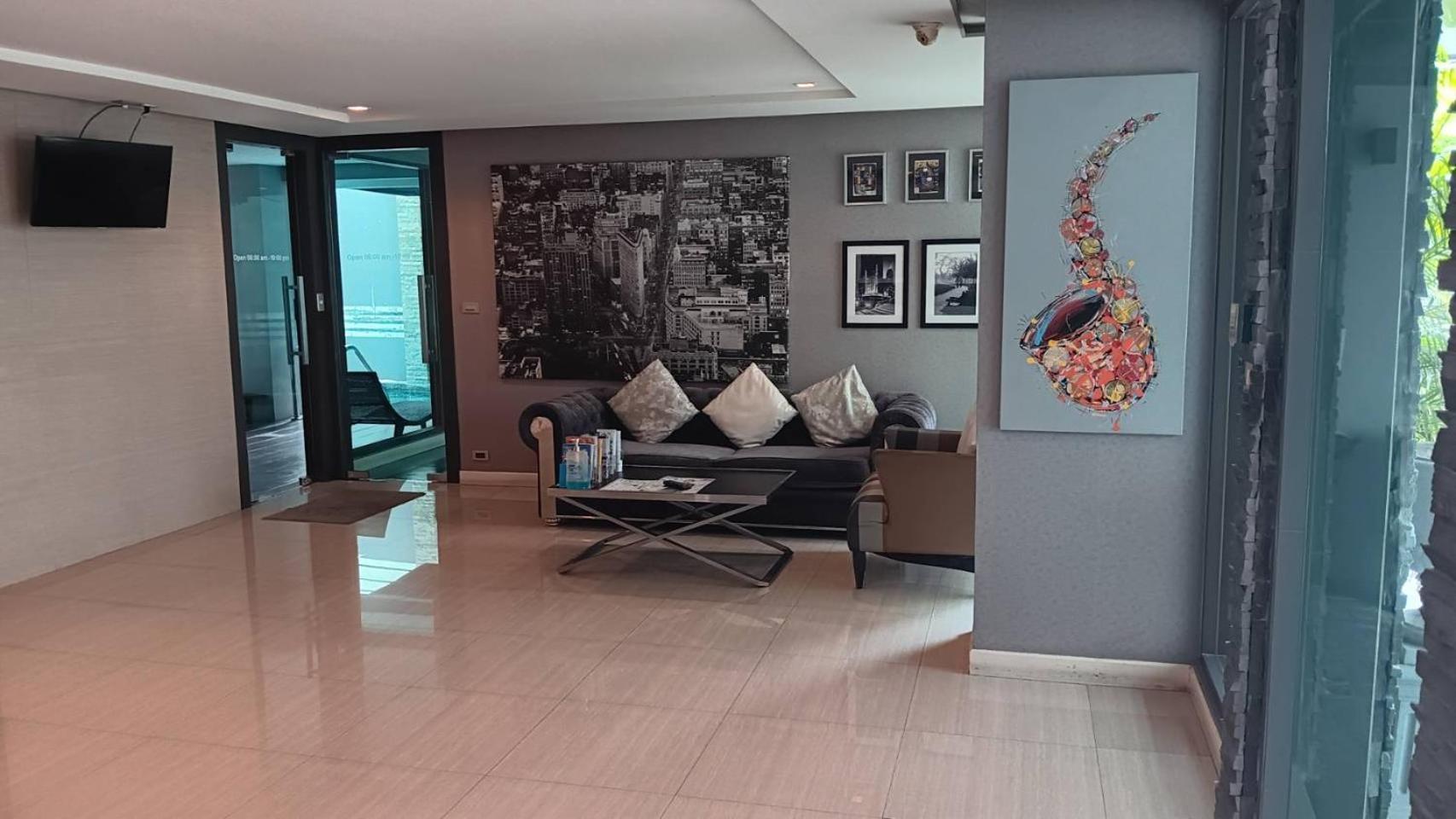 J Residence Thonglor 8 Bangkok Eksteriør bilde