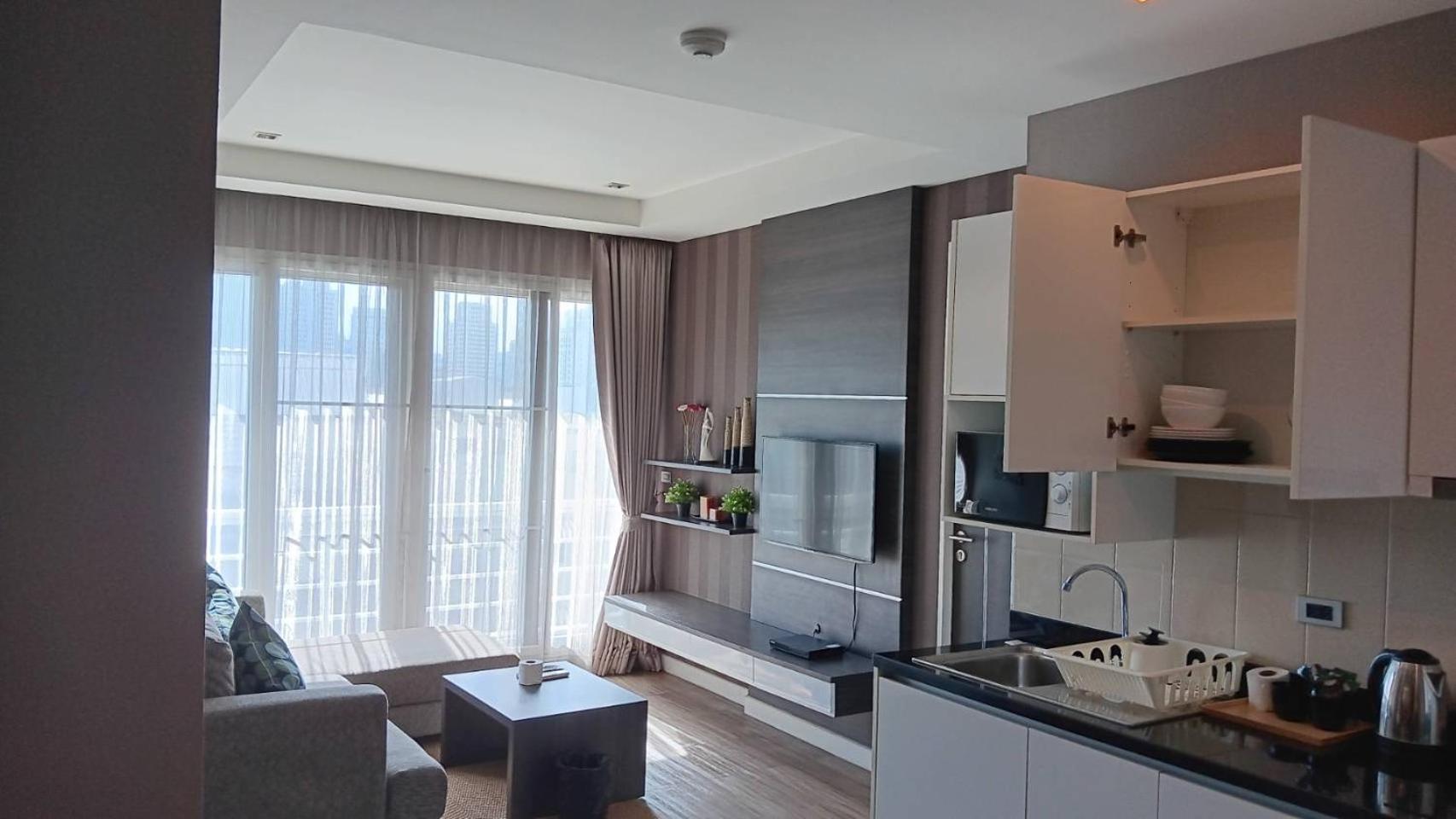 J Residence Thonglor 8 Bangkok Eksteriør bilde
