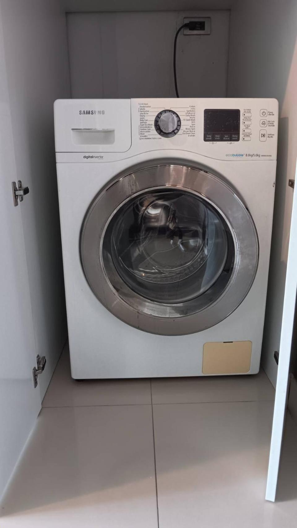 J Residence Thonglor 8 Bangkok Eksteriør bilde