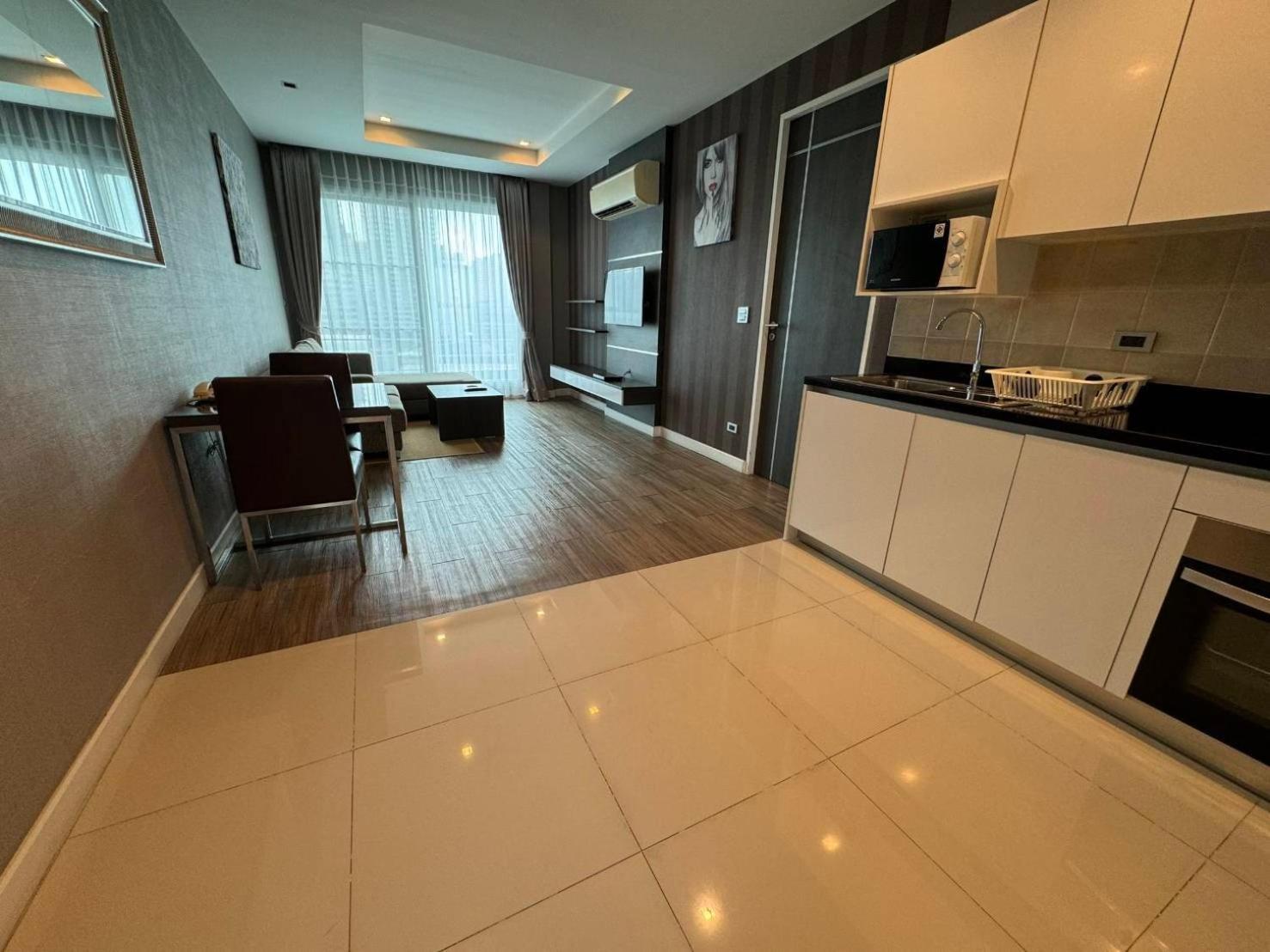 J Residence Thonglor 8 Bangkok Eksteriør bilde