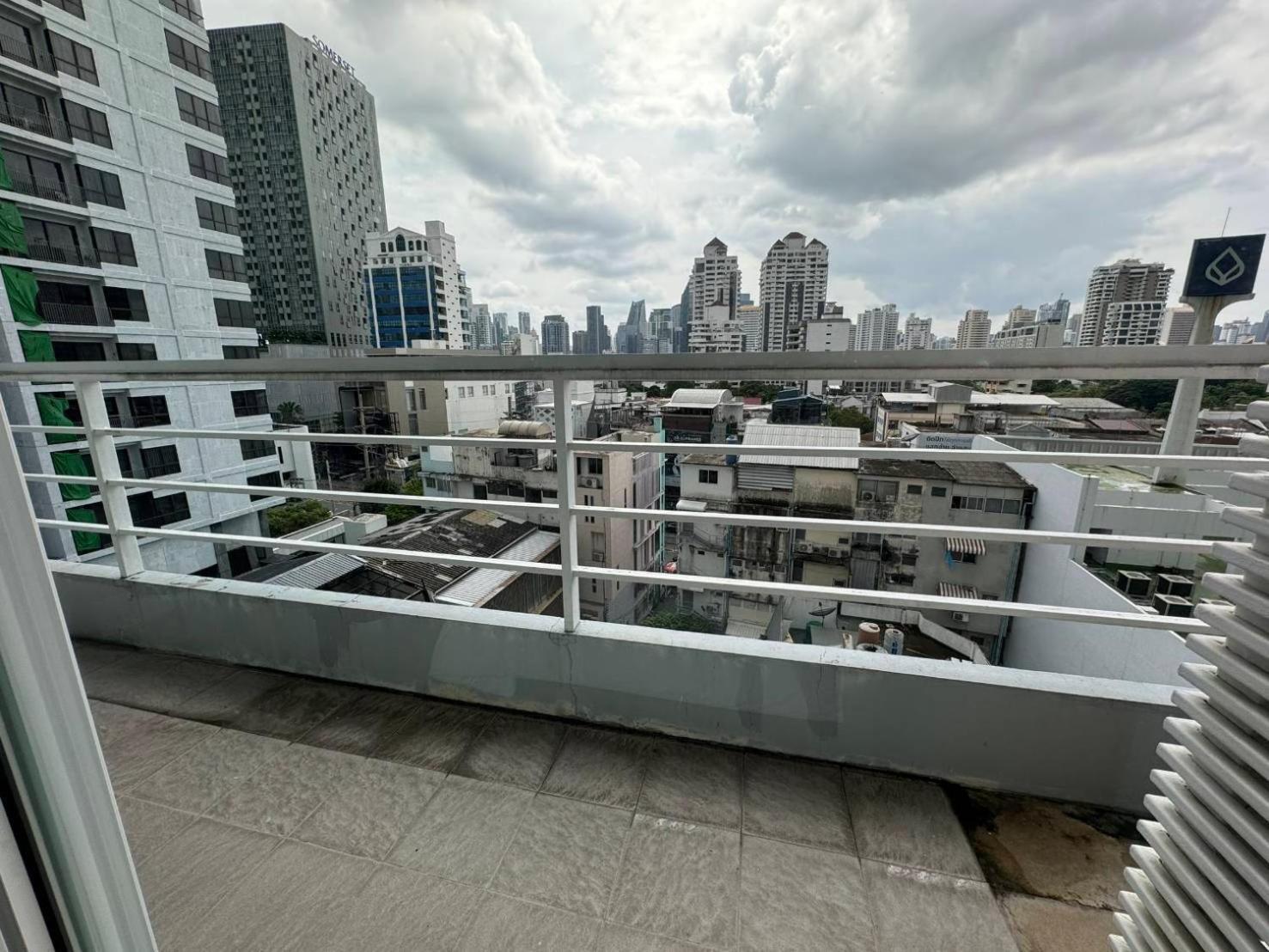 J Residence Thonglor 8 Bangkok Eksteriør bilde