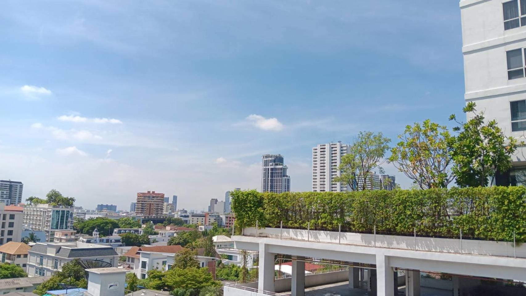 J Residence Thonglor 8 Bangkok Eksteriør bilde
